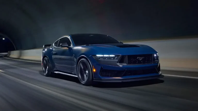 Ford Mustang 2026: обновления и возвращение легендарного цвета