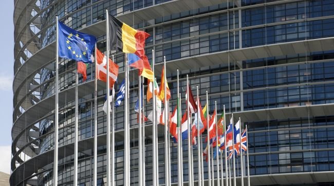 Франция предлагает использовать активы РФ для закупки европейского оружия