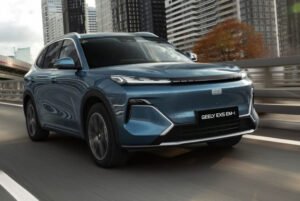 Geely EX5 EM-i в России: комплектации и цены гибридного кроссовера