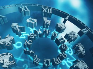 Гороскоп на ноябрь: Скорпионов ждет звездный час, а Весов - финансовый успех