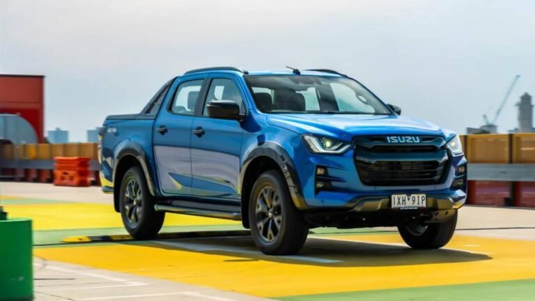 Isuzu D-MAX вернулся в Россию: цены и комплектации