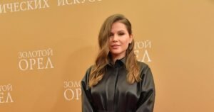 Юлия Топольницкая: «Слезы счастья» при виде молодых актрис в «Москва слезам не верит»