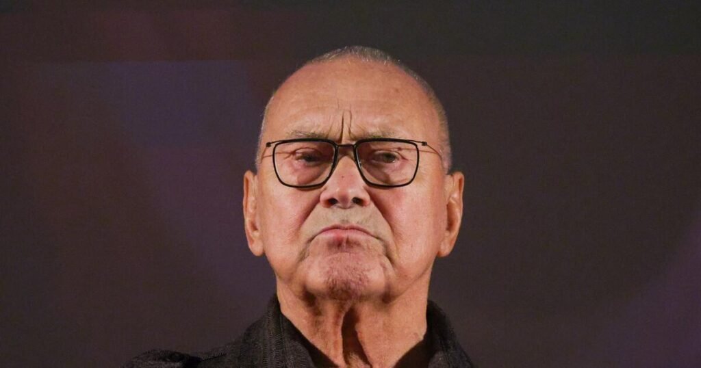 Кончаловский ответил на критику фильма «Хроники русской революции»