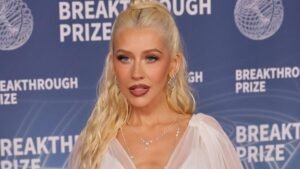 Кристина Агилера в образе русалки: певица поразила поклонников новым wyglądem