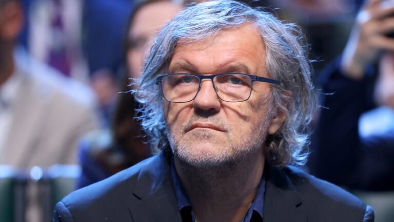 Кустурица осудил визит Джоли в Херсон