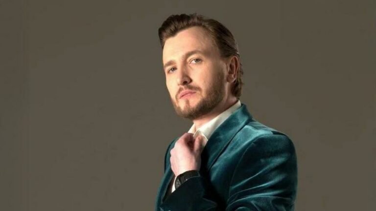 Маг и экс-ведущий «Дома-2» покинул ТВ из-за воспаления копчика