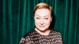 Мария Аронова поделилась редким семейным фото с детьми и внучкой