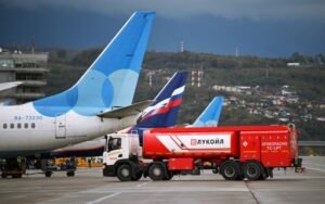 Молдавия хочет выкупить топливный терминал «Лукойла» в аэропорту Кишинева