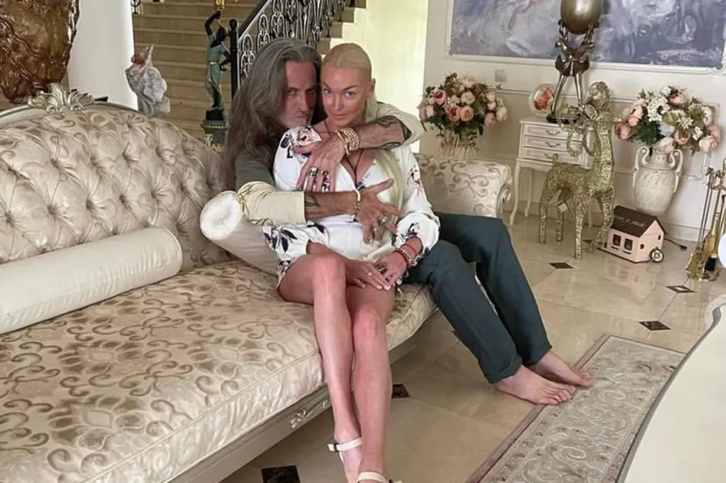 На «Пятнице!» выходит шоу «Звезды под капельницей» с пьяными звездами