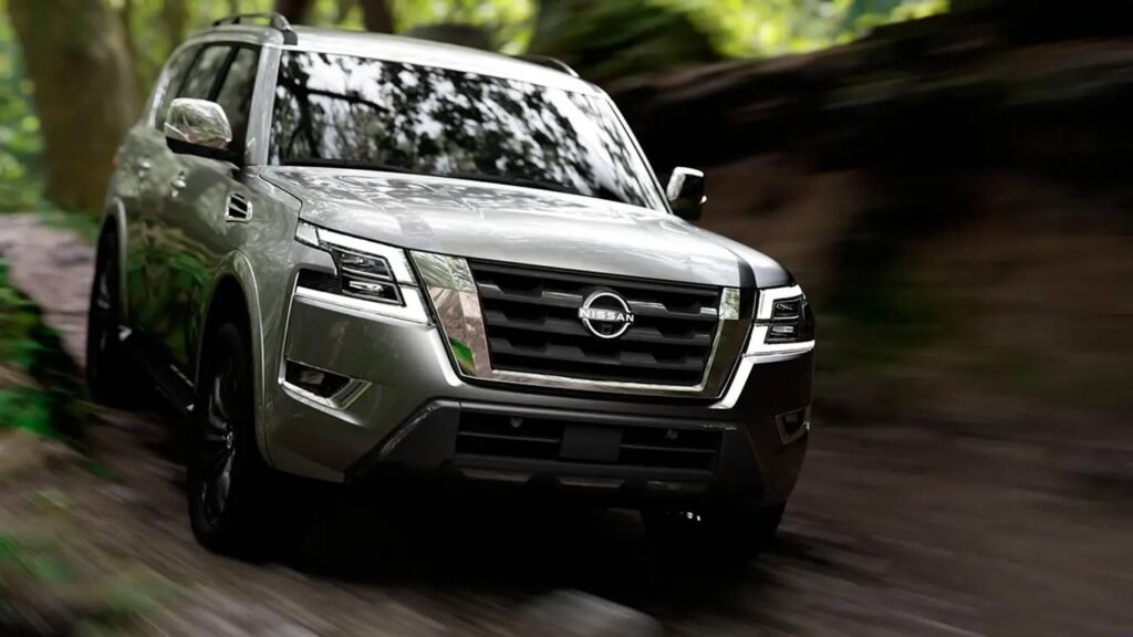 Nissan Patrol 2025: мощный конкурент Toyota Land Cruiser в России