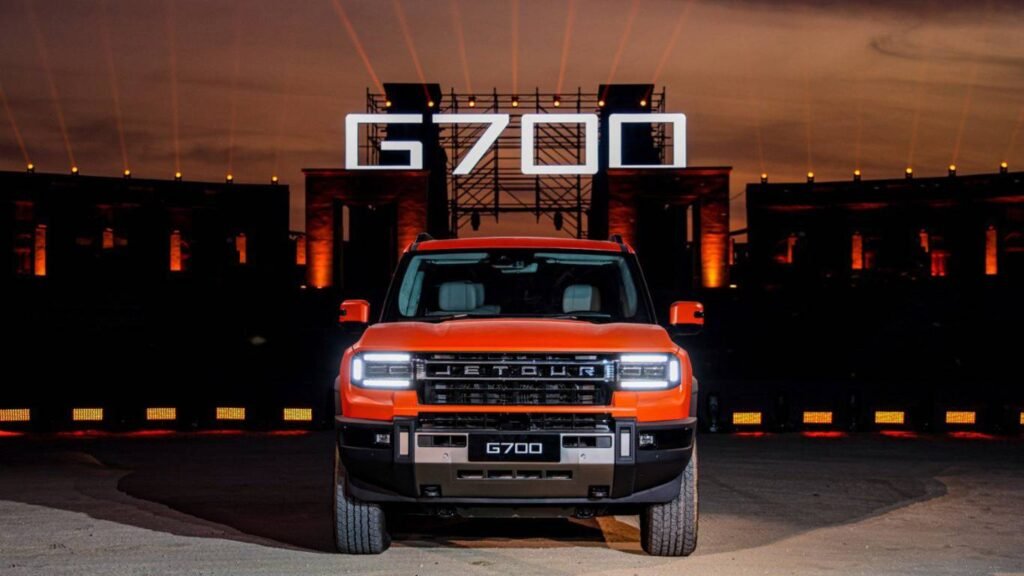 Новый Jetour G700: премиальный гибридный внедорожник для России
