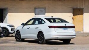 Обновленный седан Volkswagen Lavida Pro: свежий дизайн и технологии