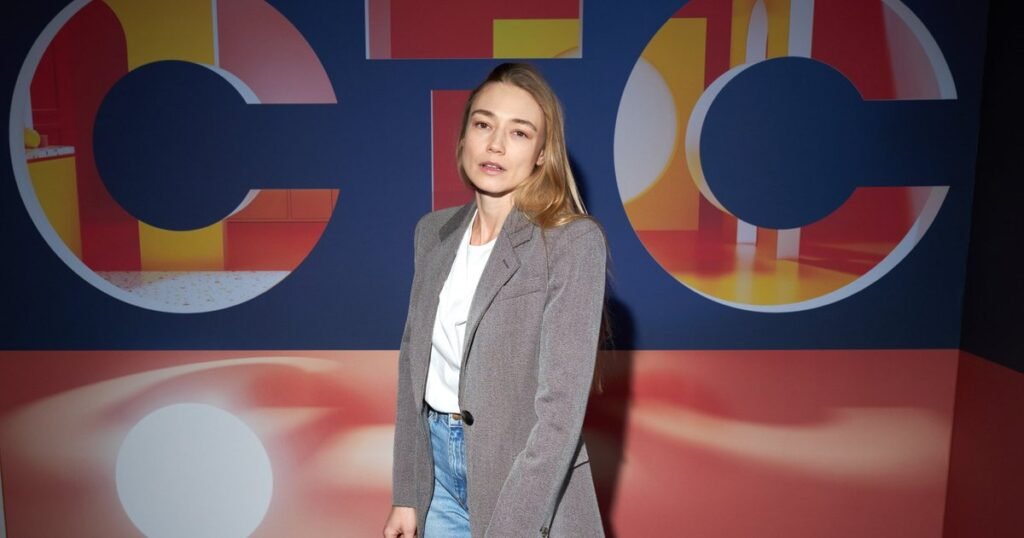 Оксана Акиньшина пленила поклонников новым образом