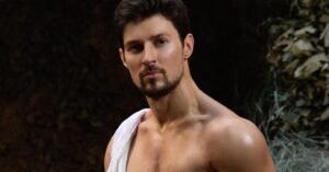 Павел Дуров в образе римского императора шокировал сеть