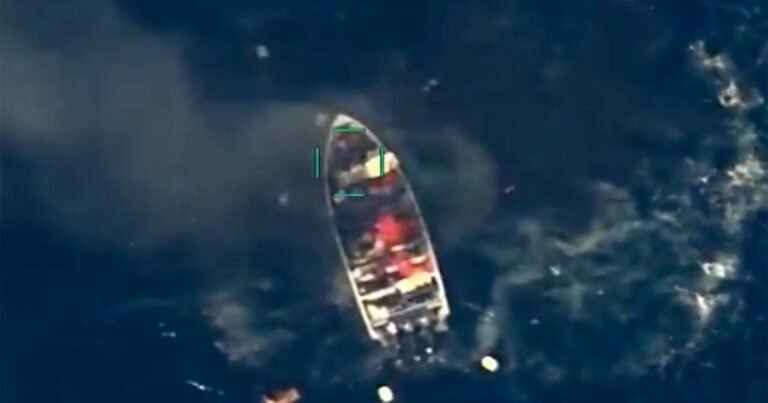 Пентагон бьёт тревогу: неизвестные цели у берегов Венесуэлы