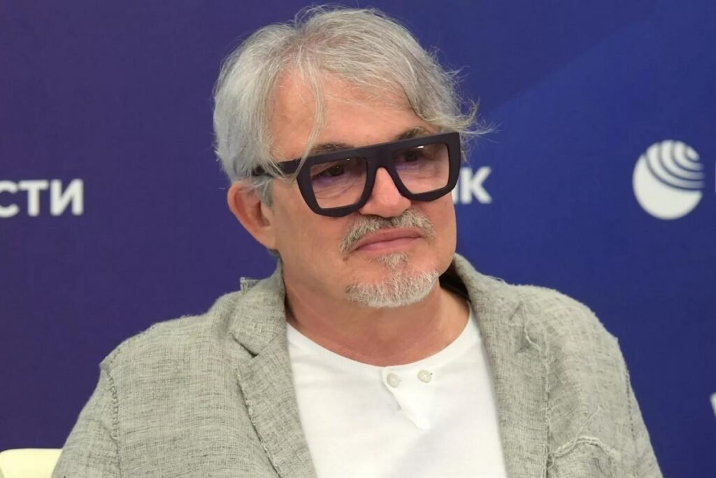 Похожий на Диброва мужчина устроил публичную мастурбацию в Москве