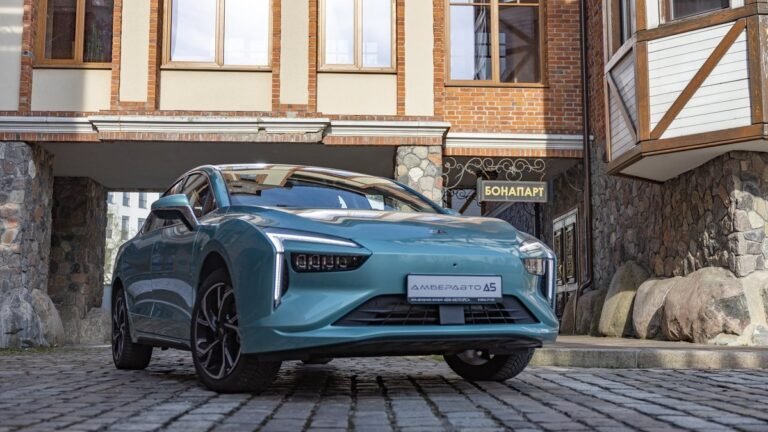 Продажи электрокаров в России резко выросли: аналитики назвали причину