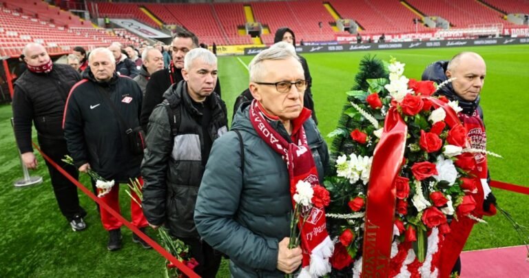 Прощание с легендой: на «Лукойл Арене» прощаются с Никитой Симоняном