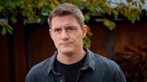 Психолог раскрыла секрет привлекательности сериала «Ронин»