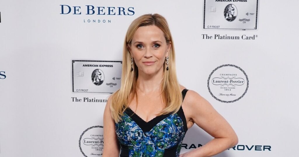 Риз Уизерспун блистает в цветочном платье на лондонской премии