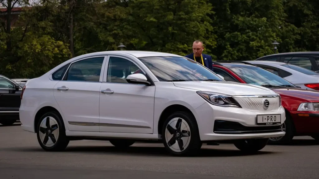 Россия на пути к лидерству в электрификации: рост продаж электрокаров