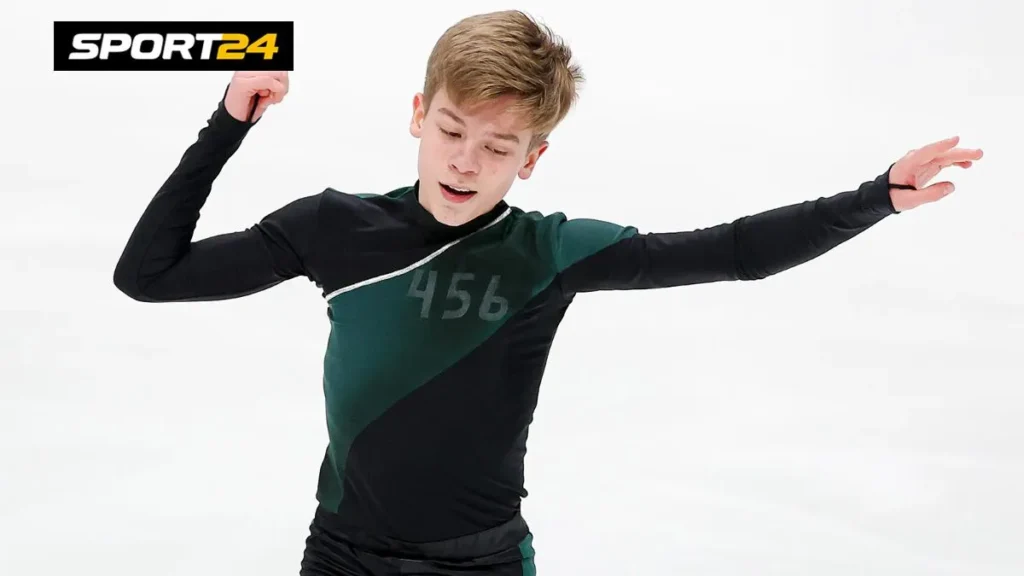 Российский фигурист Лев Лазарев победил на юниорском этапе Гран-при, несмотря на скандал