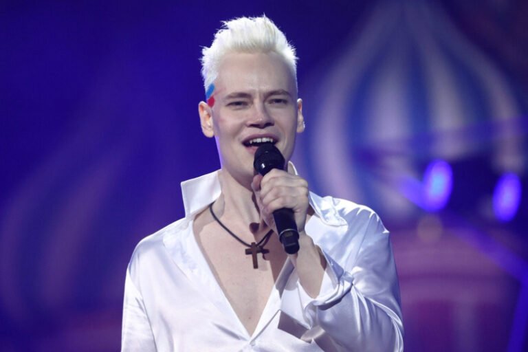 SHAMAN представил новую песню «4 ноября» на концерте в России