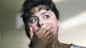 Скандал вокруг рейтинга российских актрис: 16-летняя Анна Пересильд опередила Светлану Ходченкову