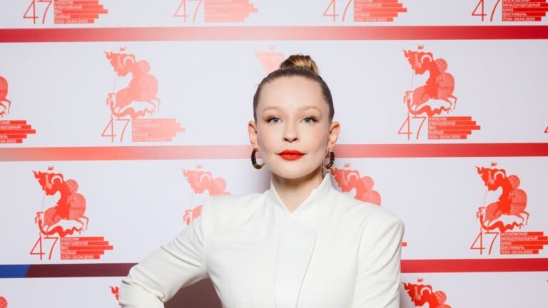 Суд закрыл дело против Юлии Пересильд из-за оплаты долга