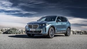 Цены на премиальные иномарки вырастут с 1 декабря