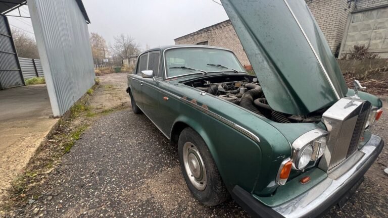 В России появился редкий Rolls-Royce Брежнева