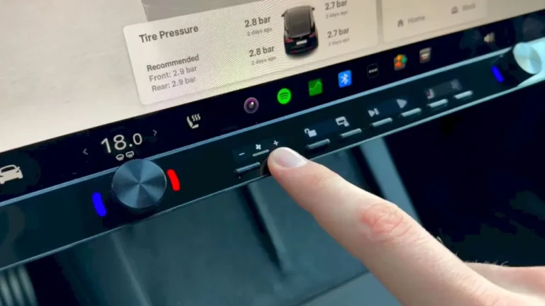 В Tesla Model 3 и Model Y возвращаются физические кнопки