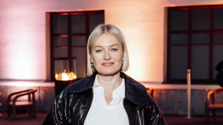 Валерия Толстоганова показала повзрослевшую дочь от Евгения Кузичева