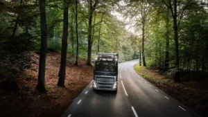 Volvo Trucks представил технологию «I-Roll»: экономия топлива и снижение выбросов