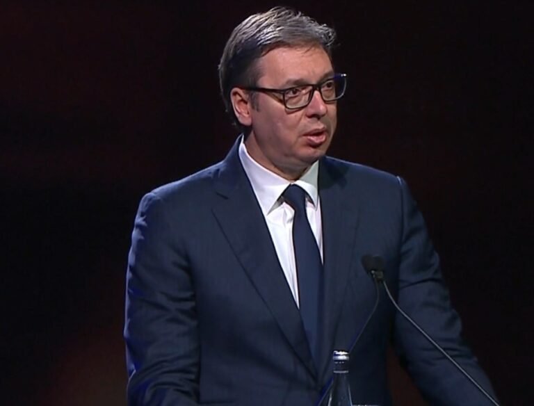 Вучич анонсировал досрочные выборы в Сербии из-за протестов