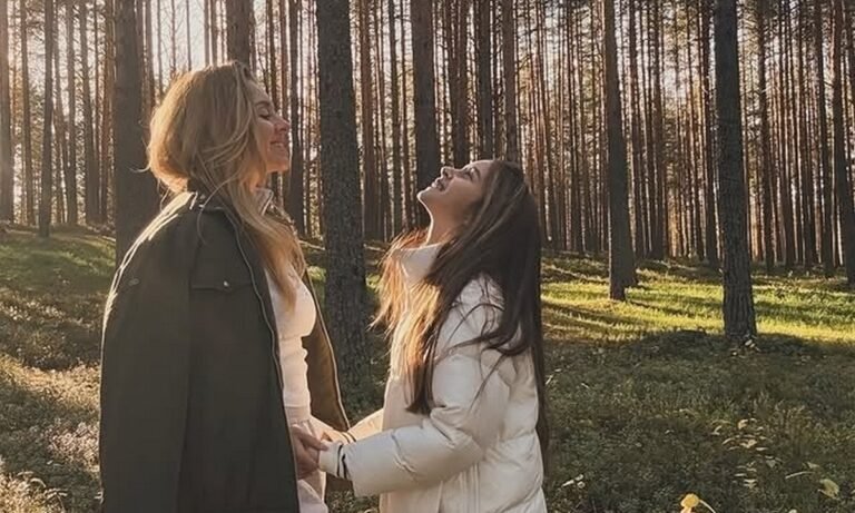 Жена Александра Реввы отдыхает с детьми в Карелии