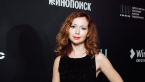 Звезда «Кадетства» Елена Захарова покорила США мини-платьем