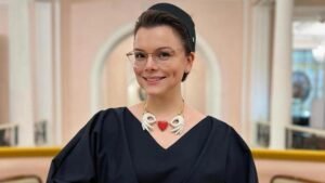 Звездные соцсети: Брухунова украсила елку, Собчак в Дубае