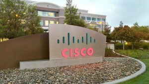 Акции Cisco достигли исторического максимума на фоне бума ИИ
