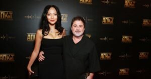 Александр Цекалоның әйелі жаңа фотосуретте өз фигурасын көрсетті