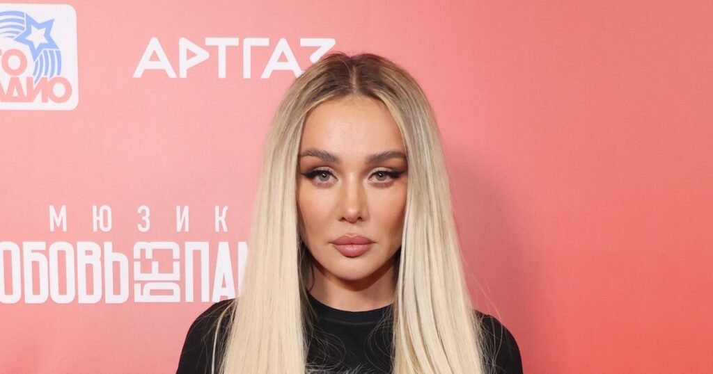 Анна Седокова резко сменила имидж и поразила поклонников