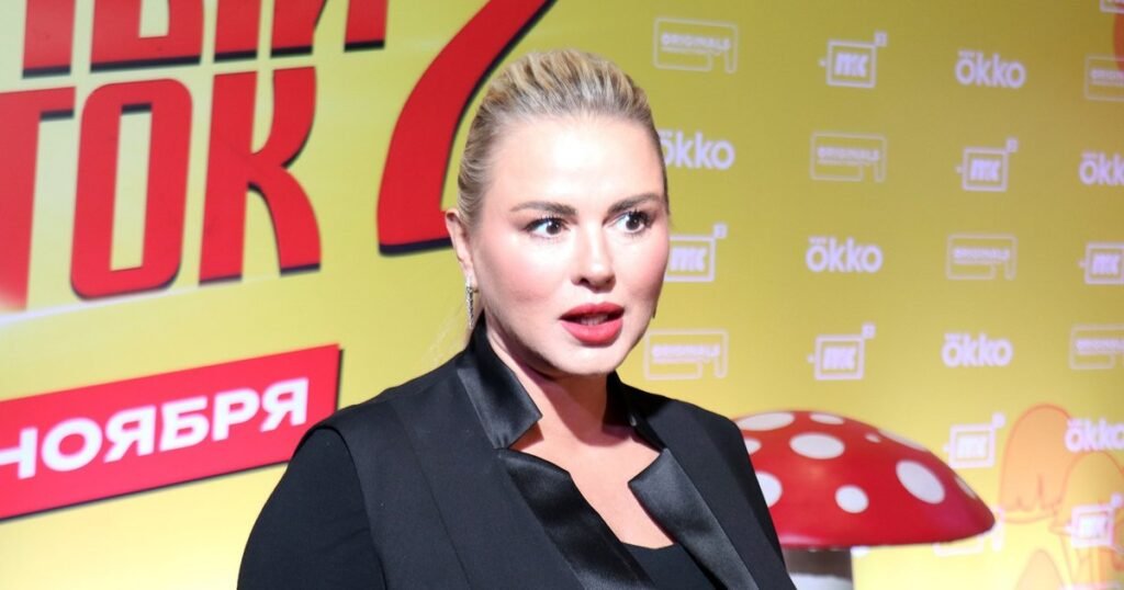 Анна Семенович призналась в неудачном эксперименте с переездом