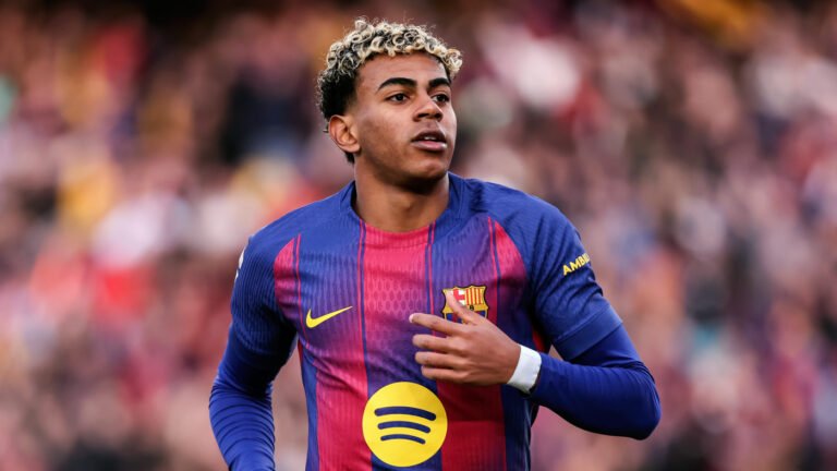 Барселона - Атлетико: прямая трансляция и прогнозы на матч Ла Лиги