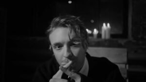 Егор Крид приехал на съемки Первого канала в инвалидном кресле