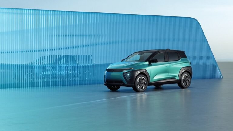 Электромобиль «Атом» подешевел: новая цена удивит конкурентов