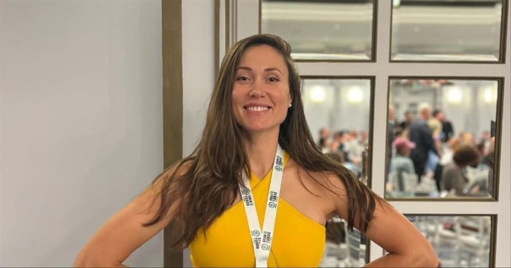 Елена Товстик выступила на концерте ЛДПР после тяжелого развода