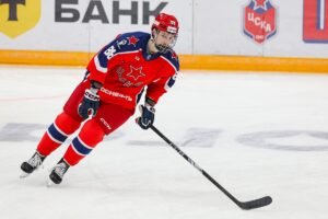 Еременко забросил первый гол за ЦСКА в КХЛ