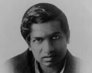 Формулы Рамануджана: как гений-самоучка изменил наше понимание Вселенной