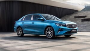 Geely прекратил продажи седана Emgrand в России