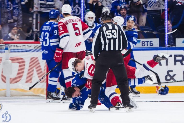 Главный арбитр КХЛ Анисимов: три ошибки судей в матче «Локомотив» - «Динамо»